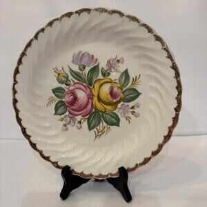 Royal China Warranted 22Kt Gold Quban Royal 10.25” Dinner Plate